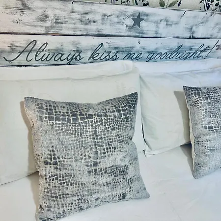 Pleasant Duplex By Elviria Dunas