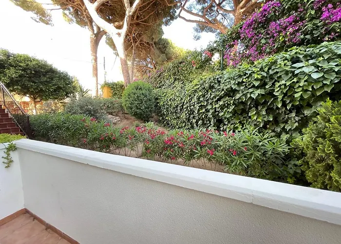 Pleasant Duplex By Elviria Dunas Daire