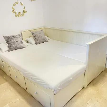 Pleasant Duplex By Elviria Dunas Apartman