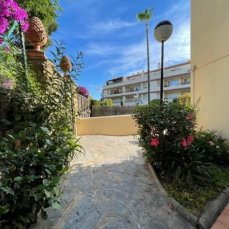 Pleasant Duplex By Elviria Dunas Marbella